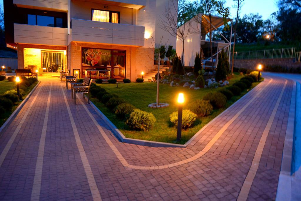 Victoriya'S House Hotel Hisarya Exterior photo